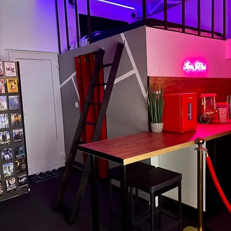 Daire In Cine Cinema Balneo Pamiers