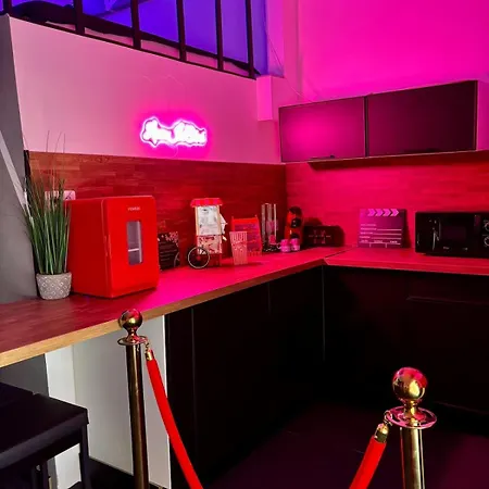 In Cine Cinema Balneo Daire Pamiers