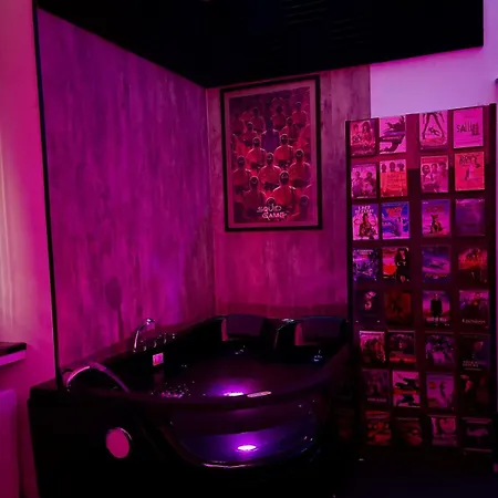 In Cine Cinema Balneo Daire *