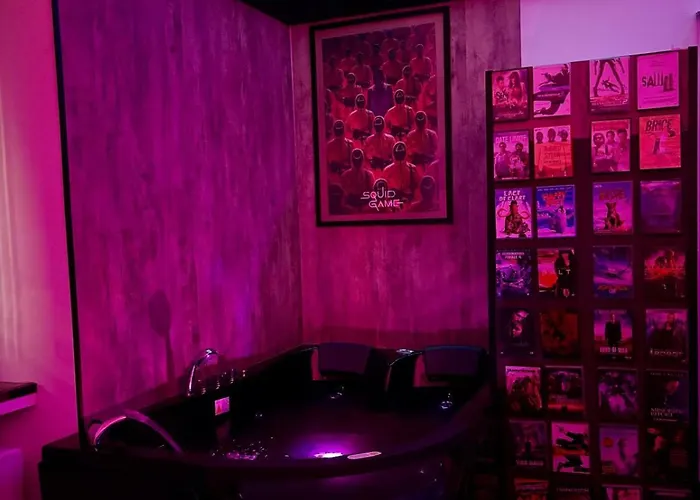 In Ciné Cinéma Balnéo Appartement *